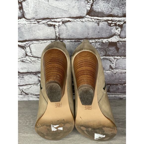 Frye Ash Taupe Leather Pointed Toe Western Heel Booties Women’s Sz 10M US/41EU - Picture 16 of 16